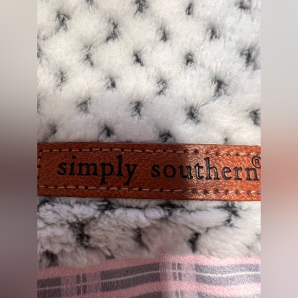 Simply Southern Gray Patterned Pullover. Sz/XL - NWOT. - Picture 14 of 14